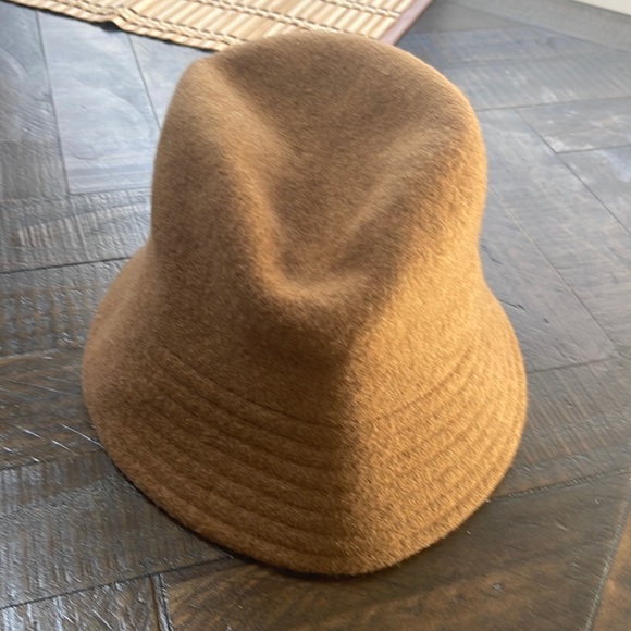 Brown hat - Picture 1 of 3